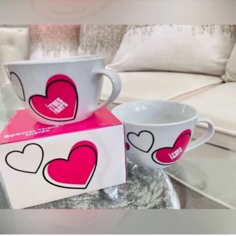LIMITED EDITION T-Mobile Tuesdays Heart Ceramic Round Mug set of 2
